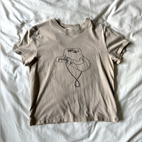 Aritzia Sunday Best Giddy Up T-Shirt - Picture 1 of 6